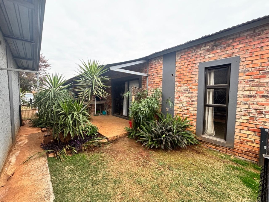 Commercial Property for Sale in Potchefstroom Industrial North West